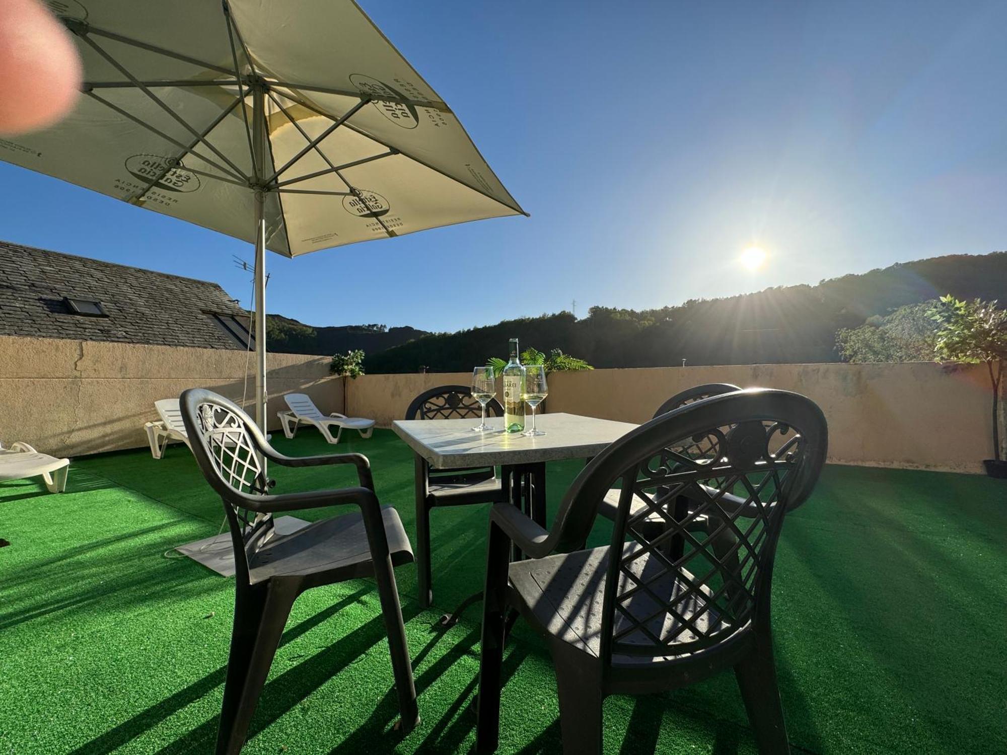 Triacastela Sunset Terrace公寓 外观 照片
